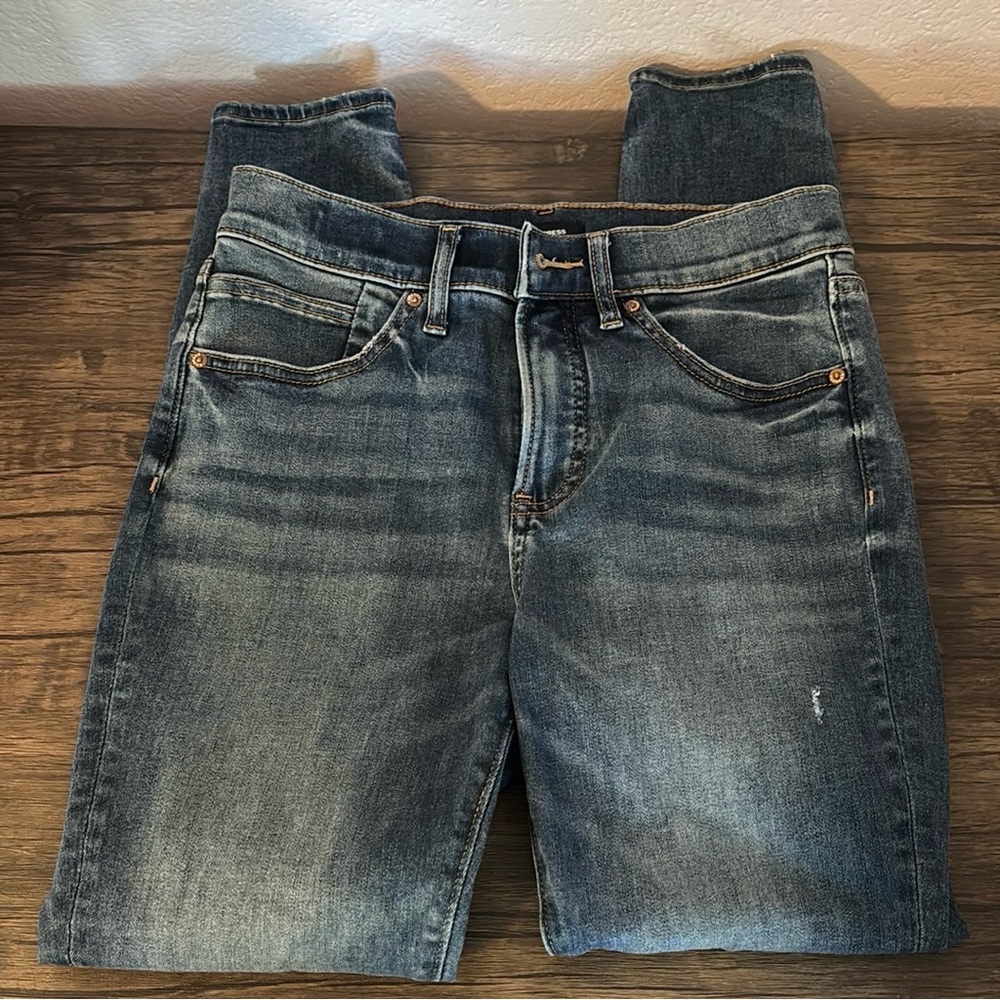 Express women’s midrise skinny jeans size 4